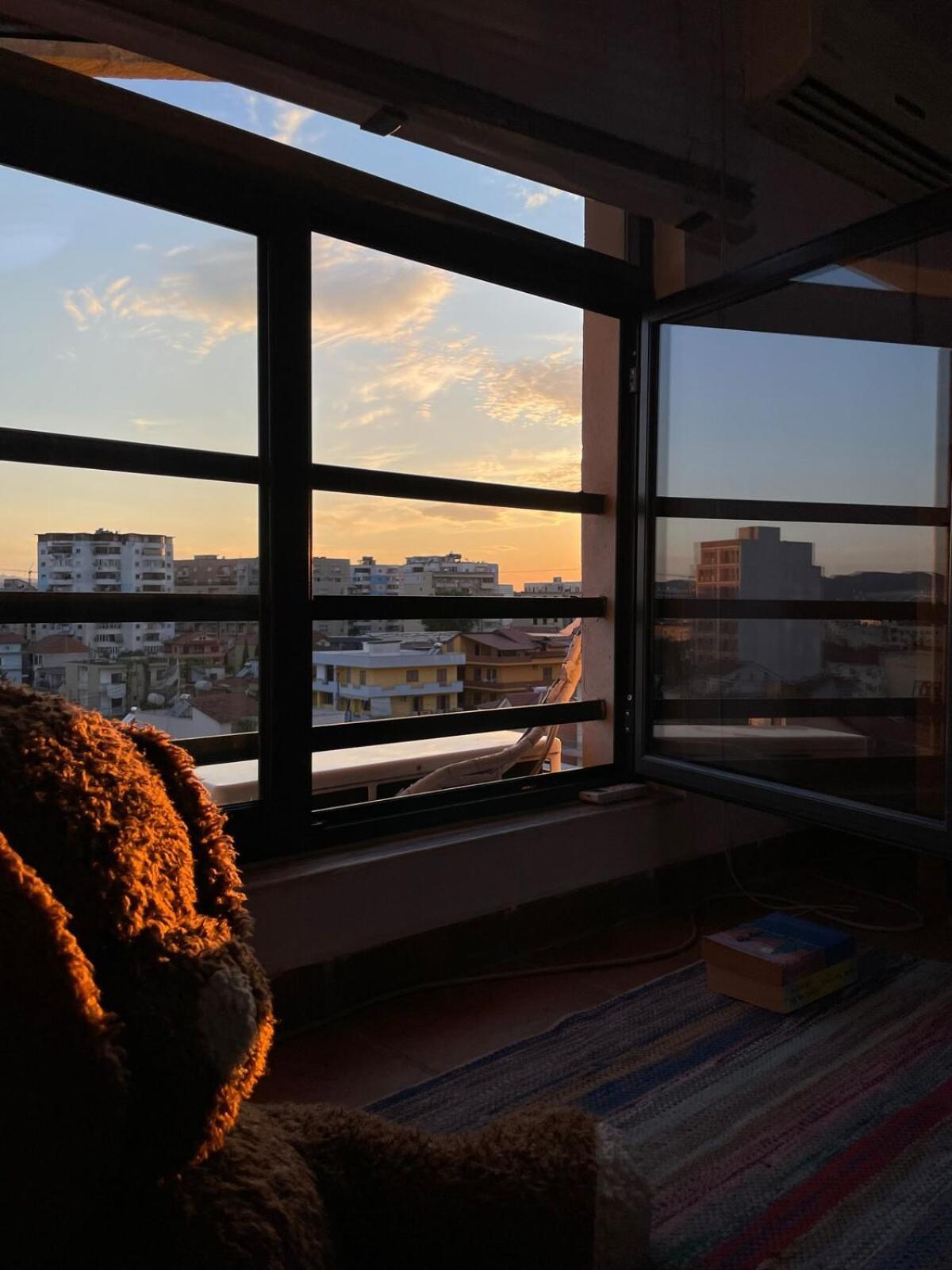 Cozy Big Apartment With Balcony Tirana Exteriér fotografie
