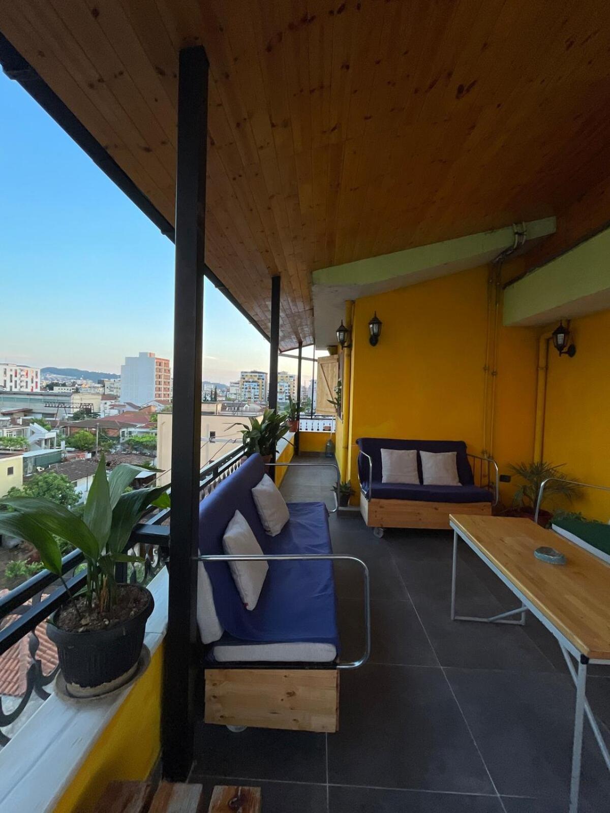 Cozy Big Apartment With Balcony Tirana Exteriér fotografie